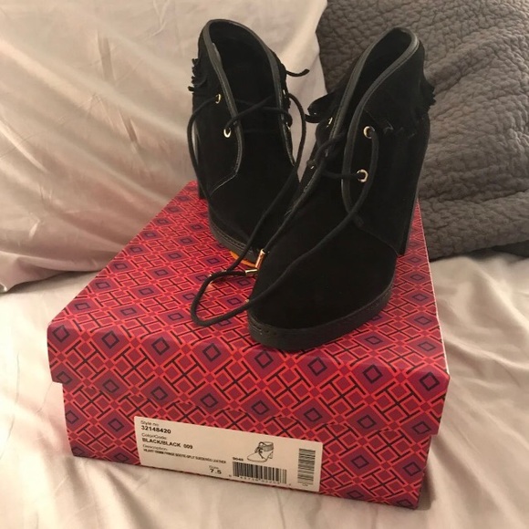 Tory Burch Boots - Size 7.5 - Picture 2 of 4